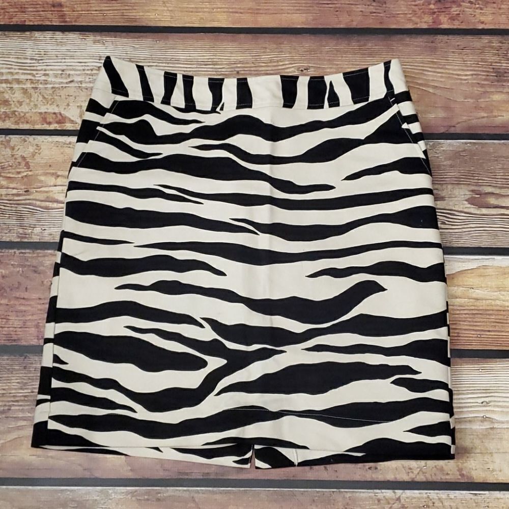 𝅺MERONA Skirt Cream Black Zebra Stripe Size 8 Knee Length